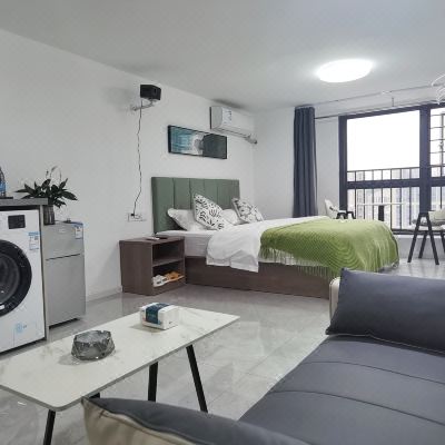 温馨影院大床房