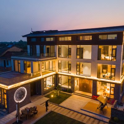 栖曹小院整栋8室．泳池别墅