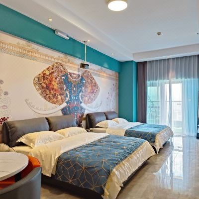 曼萨尼· 赫罗ins180度全景阳台双床房