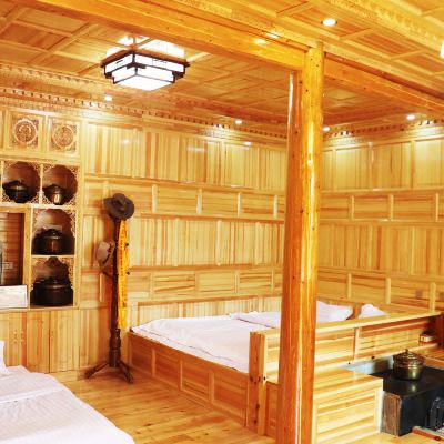 藏式豪华家庭房