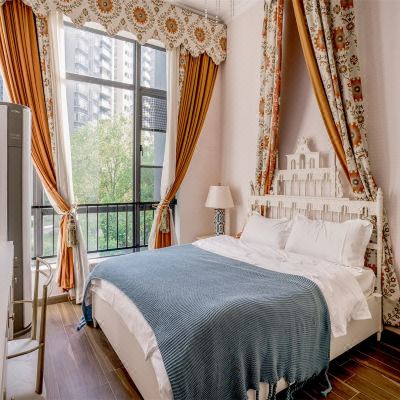 花园六室一厅套房C