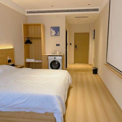 城享投影巨幕房