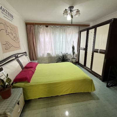 简约三室三床房