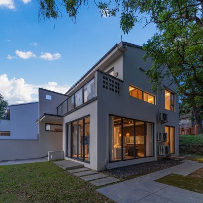 花园复式双卧别墅