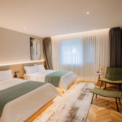 春色联排双床房