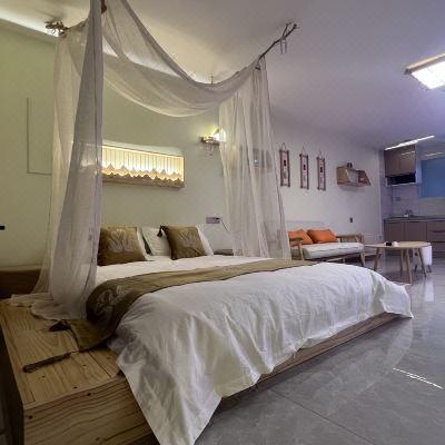 日式浴缸榻榻米大床房