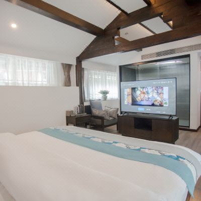 鉴山·豪华大床房