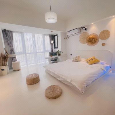 白雾榻榻米投影大床房A5