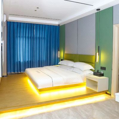 榻榻米两室大床房