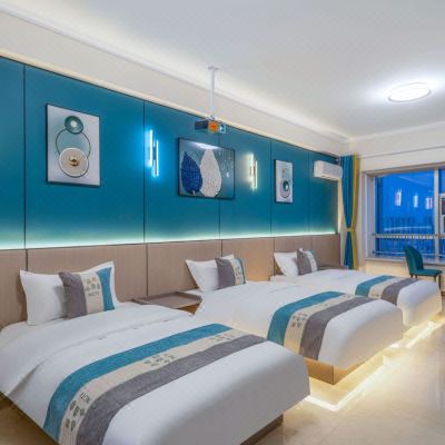 尊享·巨幕观影三人间