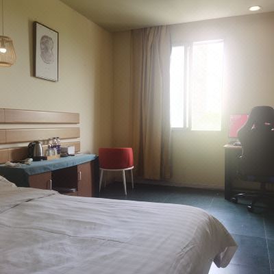 畅快电竞单人间