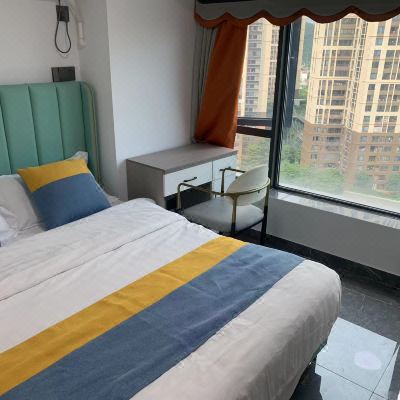 三行 | 三居室（三个房间）