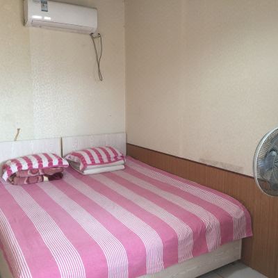 普通大床房(公共卫浴)