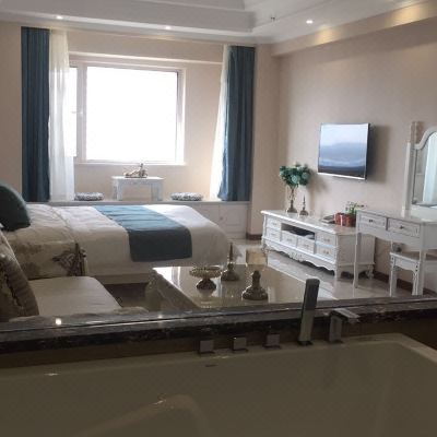 欧式浪漫浴缸大床房