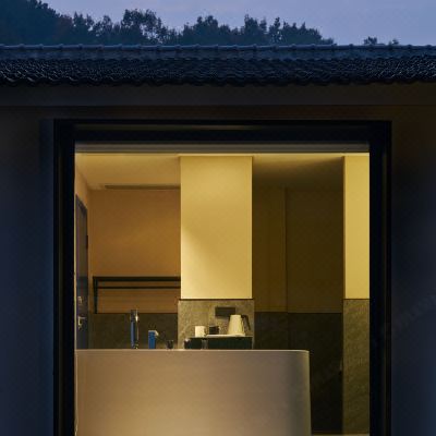 温馨浴缸大床房