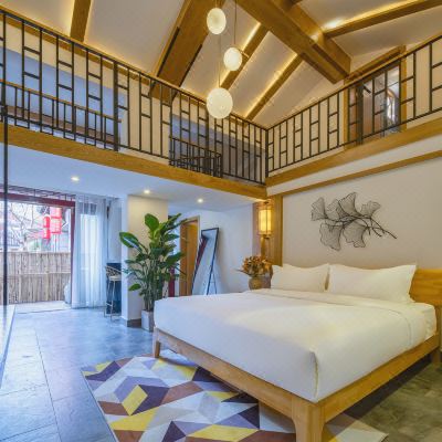 豪华园景露台家庭套房