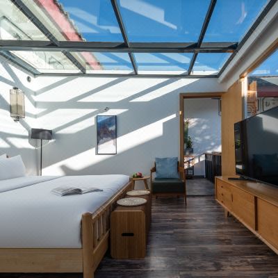 豪华全景星空大床房