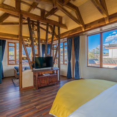 喜极而泣·雪山远景圆床房