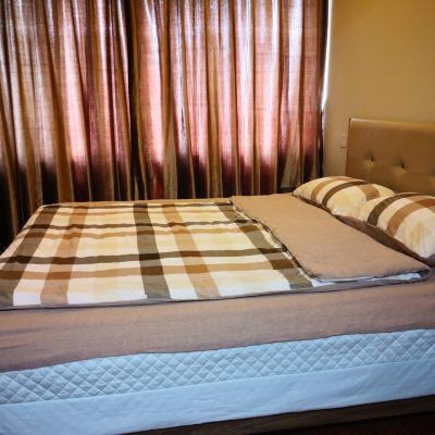 滨海温馨大床房