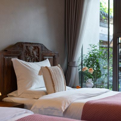 漫云・高级园景双床房