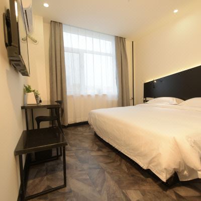 On Trip黑白主义大床房