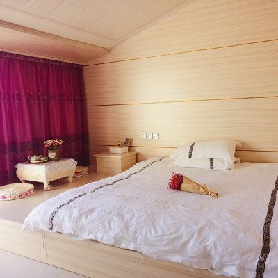 榻榻米温馨大床房