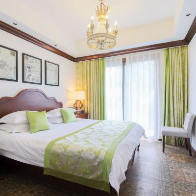 舒适阳台一室大床房