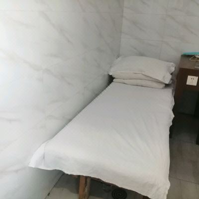 经济房(公共卫浴)