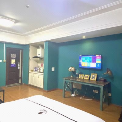 情侣电动大床房