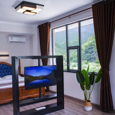 漫月全景大床房