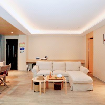 家庭两房一厅麻将温泉套房