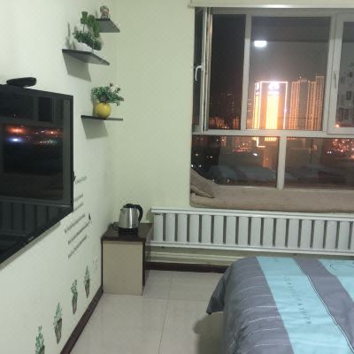 雅致城景大床房(公共卫浴)