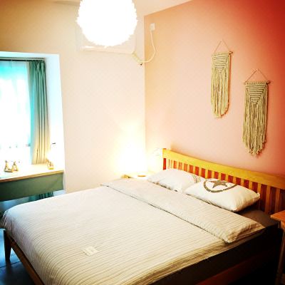 玉兰花浪漫大床房