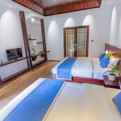 园景豪华家庭房