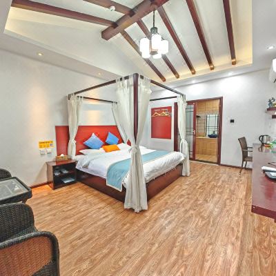 二楼豪华大床房