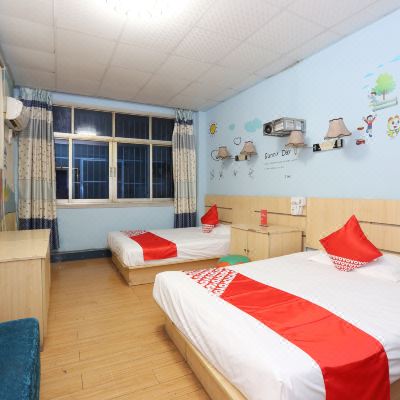 主题投影双床摇篮房