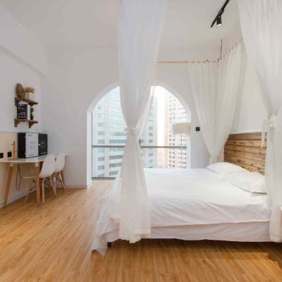 沐浴阳光投影大床房（极米投影仪）