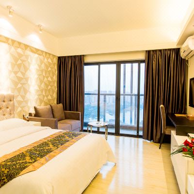 湖景豪华大床房