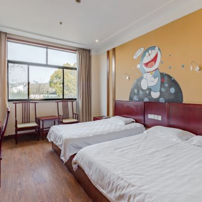 沐浴阳光亲子间