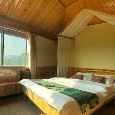 傣式风景大床房