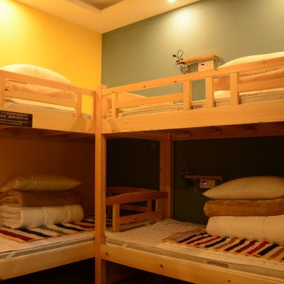 男生床位房（单床位，电热毯）