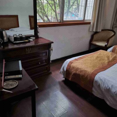 双人间(公共卫浴)