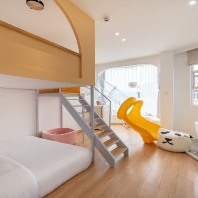 滑梯阳台亲子家庭套房