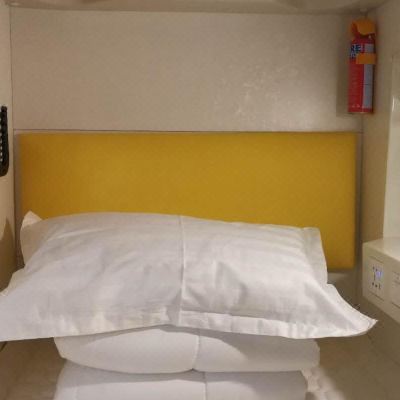 豪华舱(床位)(公共卫浴)