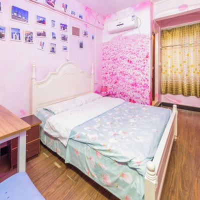 动漫优选主题房