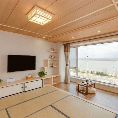 一线江景榻榻米家庭房