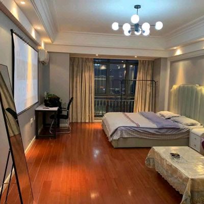 奢华巨幕投影大床房