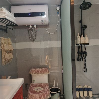 蓝色主题双床房