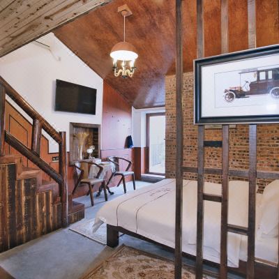 晚霞露台复式套房