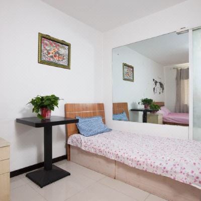 大床房(公共卫浴)